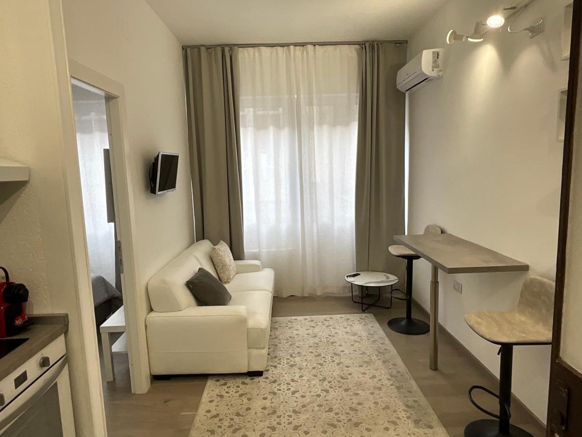 شقة Bilocale San Giovanni Design Apartament روما المظهر الخارجي الصورة